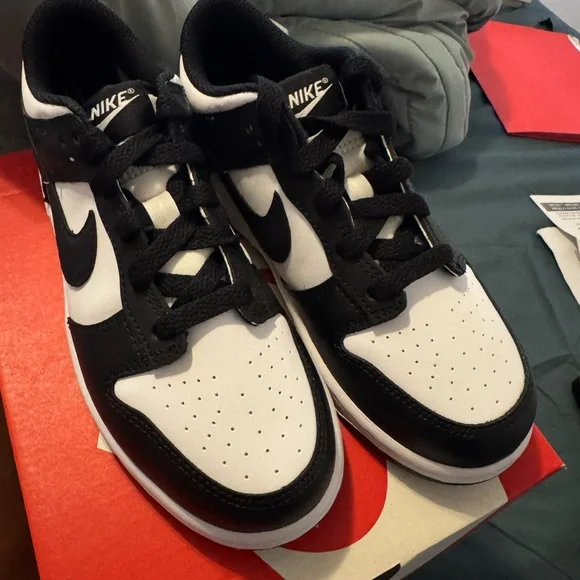 Nike Dunk Low Panda - Picture 3 of 7